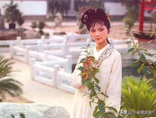 越剧1953版红楼梦对1987年电视剧红楼梦