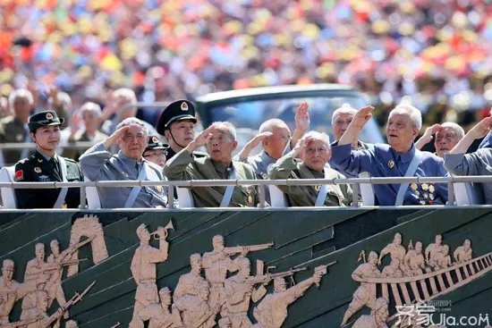 回馈社会是最高使命——记齐家网为抗战老兵提供全屋改造