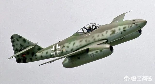 联军轰炸柏林飞机有多少架