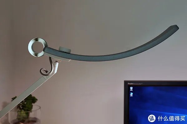 新年新面貌 — 更新布置下电脑桌面上的那些相关设备