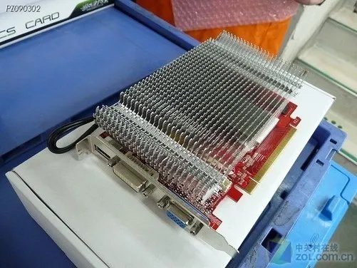 鼓励赚老外钱 七彩虹显卡海外卖场实拍