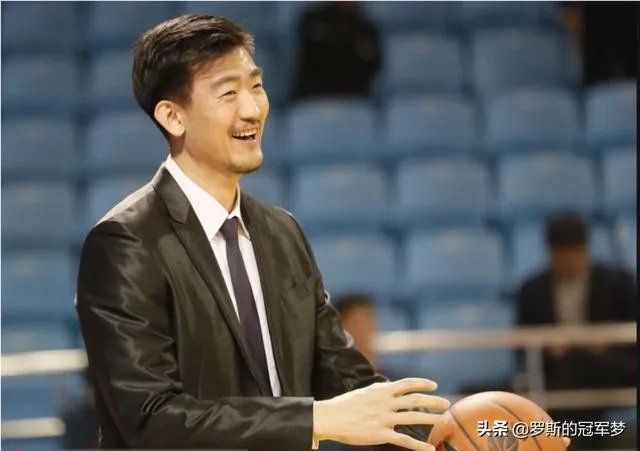 浙江广厦男篮助教王博摊上事了，在CBA比赛现场阻碍记者拍摄，损坏拍摄仪器，如何评价？