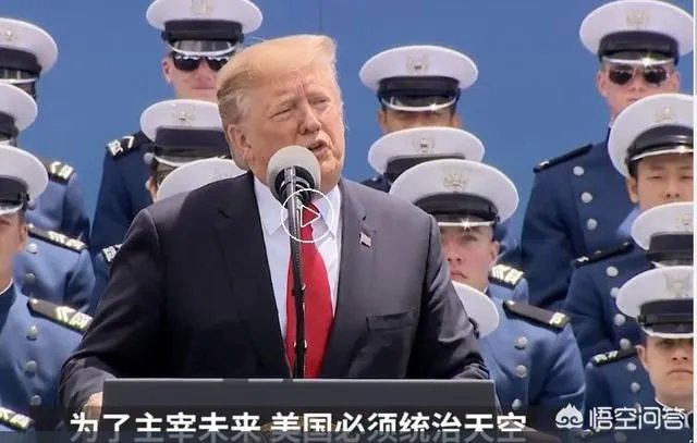 默克尔在哈佛大学毕业典礼上与特朗普隔空较劲，是怎么回事？