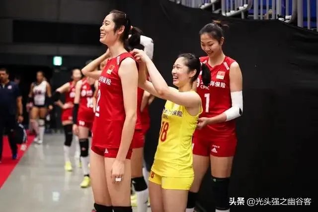 中国女排3:0横扫美国女排，中国女排赢在哪里，你如何评价中国女排球员的表现？