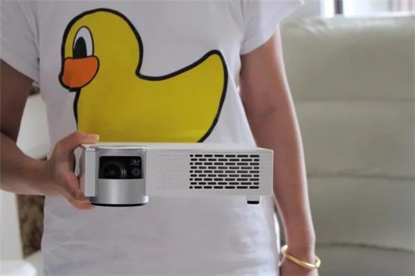 神画大威和极米H1S哪个好