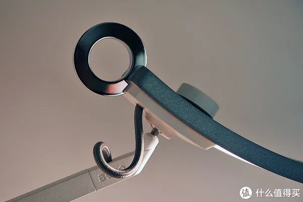 新年新面貌 — 更新布置下电脑桌面上的那些相关设备