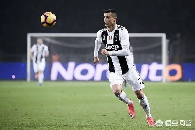 都灵德比，C罗在打进点球后故意冲撞和挑衅门将吃到黄牌，你怎么看？