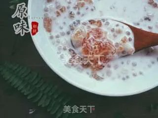 桃胶椰汁西米露