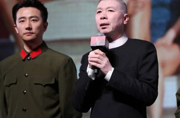 春节派对冯小刚让苗苗跳舞，陈道明为什么要爆粗口阻止？