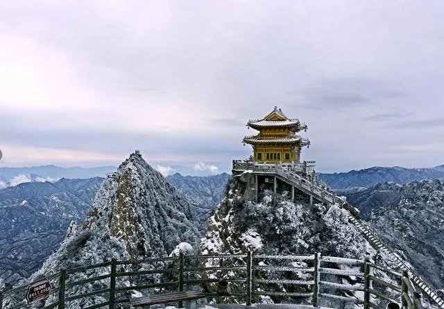 老君山冬天的雪景好看吗？