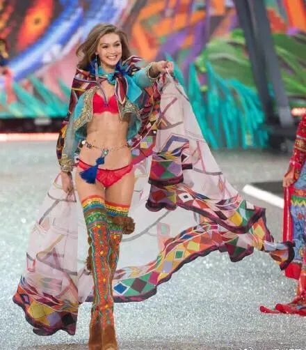 #维密大秀#gigi缺席了2017年上海维密秀，你怎么看？