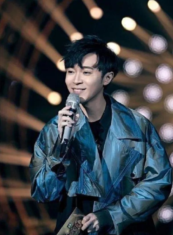 吴青峰著作权案二审胜诉，如何看待林暐哲的这一波操作？