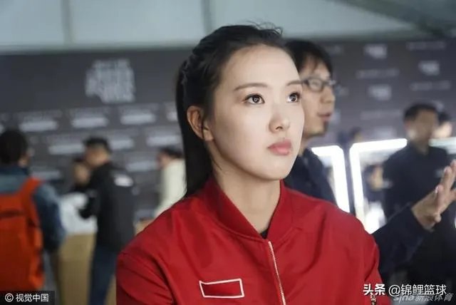 美国队的希尔和俄罗斯队的冈察洛娃，谁才是2019年女排世界杯第一美女球员？你怎么看？