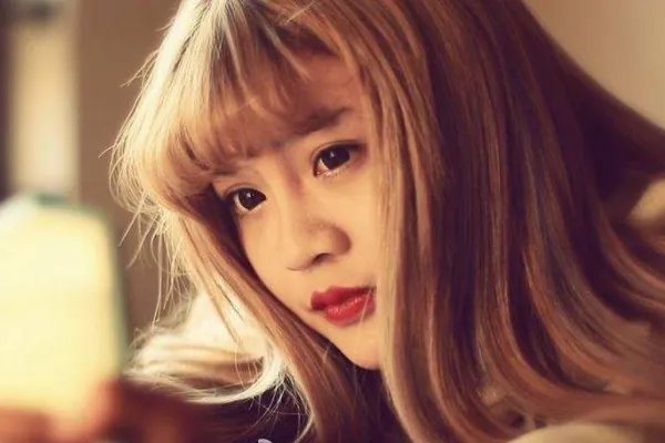 你对韩安冉刚结婚又离婚这个事件有什么看法？