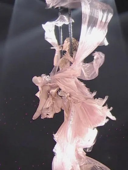 滨崎步的唱功怎么样？