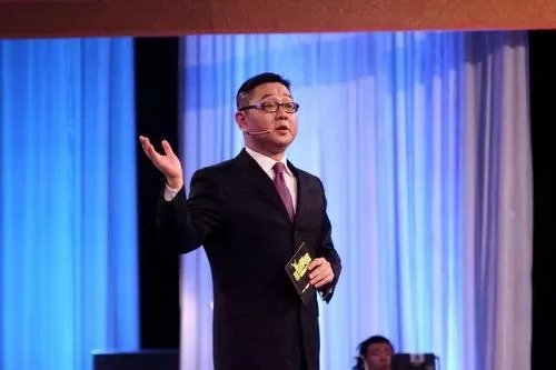 张绍刚为什么主持完《非你莫属》有人骂，上了《吐槽大会》就火了？