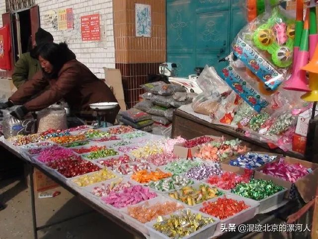 啥也别说年底买宝马, 24岁小伙赶大集究竟干的啥