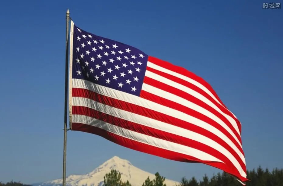 美国疫情全面反弹 来看今天单日新增多少例