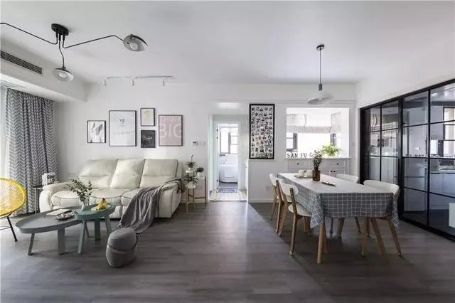 如何打造令人羡慕的房子？淡雅色调和简单家具就够了！