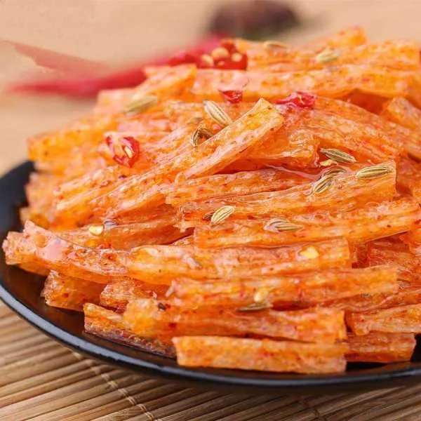 湖南辣条专业开学进行吃辣条考试，你看好这个专业的前景吗？