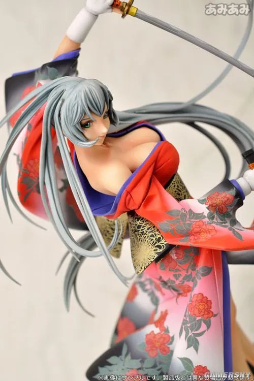 女巫求放过！“窒息级”巨乳福利女神手办让君难安