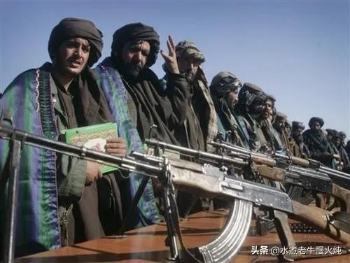美国决定从阿富汗撤离4000名军人，是美国在与塔利塔谈判中让步吗？