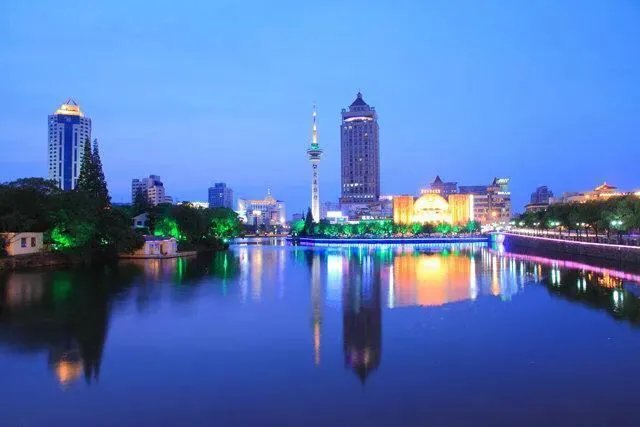 位于长江以北的南通人，到底算南方人还是北方人呢？为什么？