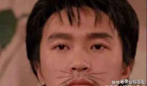 许嵩《遛你玩》歌词？