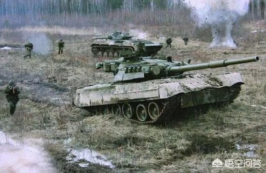 现在单人反坦克导弹这么发达,如果陆军配备成班级武器,是不是坦克就没什么用了？