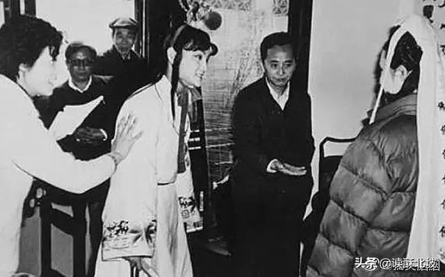 越剧1953版红楼梦对1987年电视剧红楼梦