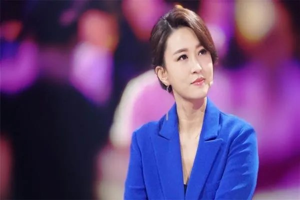 《我要上春晚》第二期官宣张蕾主持，第一期收视率大爆为何要换掉谢娜？