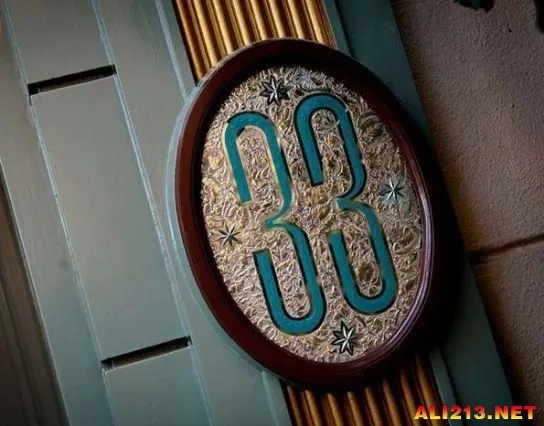 鬼屋里真有死人？美国迪士尼乐园不为人知的10个秘密