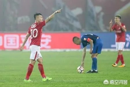 被恒大绝杀，吞执教首败，奥拉罗尤给苏宁带来了哪些变化？