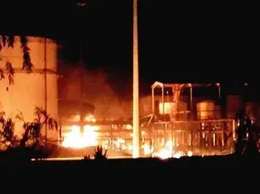 山东淄博一化工厂爆炸，导致爆炸的原因是什么？