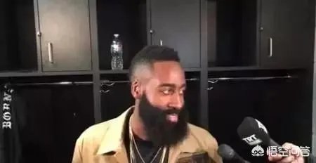 哈登晃倒韦斯利约翰逊数米远，等他站起来再投进三分，什么水平？