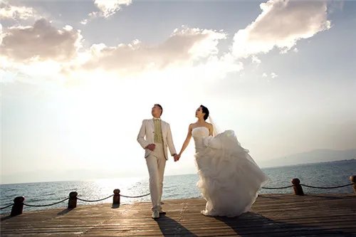 微微新娘婚纱照团购有哪些套餐 如何保证婚纱团购质量