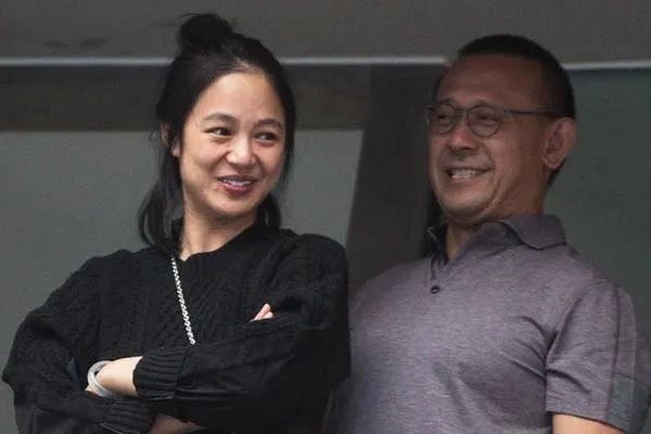 姜文这么骄傲的人，为什么会被老婆周韵“拿”得死死的？