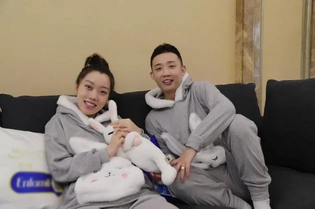 有粉丝曝光GAI和女粉丝聊天内容，他的宠妻人设是否崩塌？