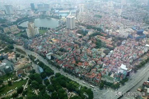 落后的越南是非英语国家，为何外国人比较多？