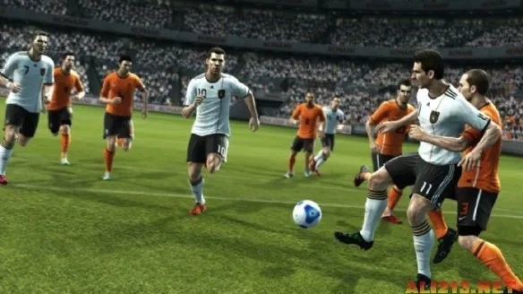 《实况足球2012》PES2012正式版下载全国首发