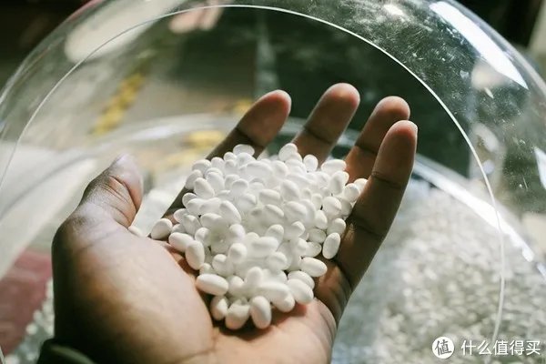 做汽车的科技拿来做鞋子？？—ADIDAS 阿迪达斯 ULTRA BOOST4.0 跑鞋 开箱使用