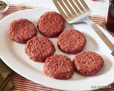 你是如何看待中国第一块人造培养肉诞生？它将给我们的生活带来哪些影响？