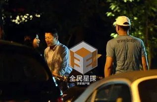 胡军刘嘉玲绯闻哪一年酒店开房真相揭秘 刘嘉玲被胡军抱起图