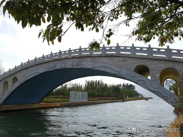 昆明房价5年涨8成，哪个片区发展得更好？