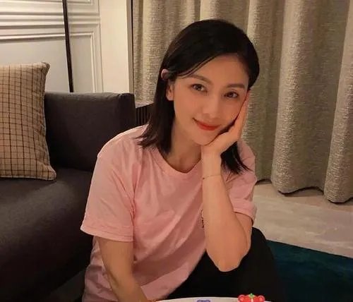 胡可发博疑似回应四千万豪宅传闻，结果却越描越黑？