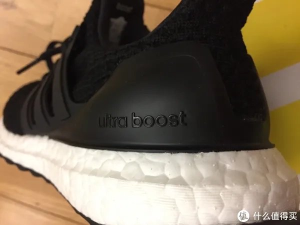 做汽车的科技拿来做鞋子？？—ADIDAS 阿迪达斯 ULTRA BOOST4.0 跑鞋 开箱使用