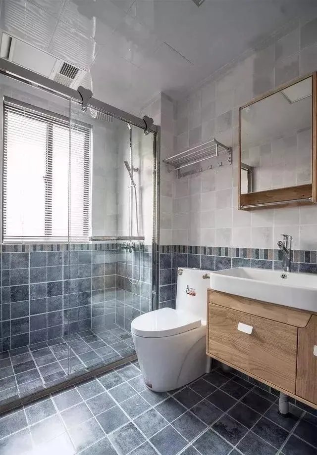 如何打造令人羡慕的房子？淡雅色调和简单家具就够了！