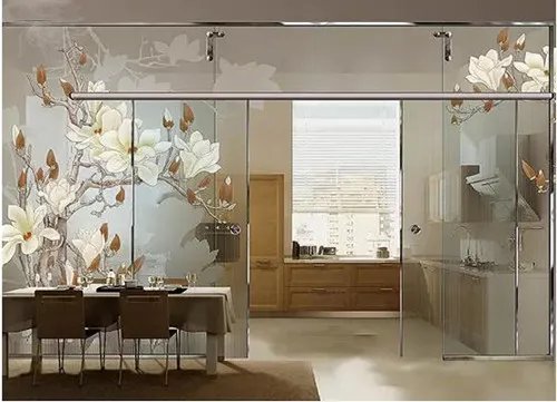 厨房隔断玻璃墙效果图 厨房玻璃隔断如何设计
