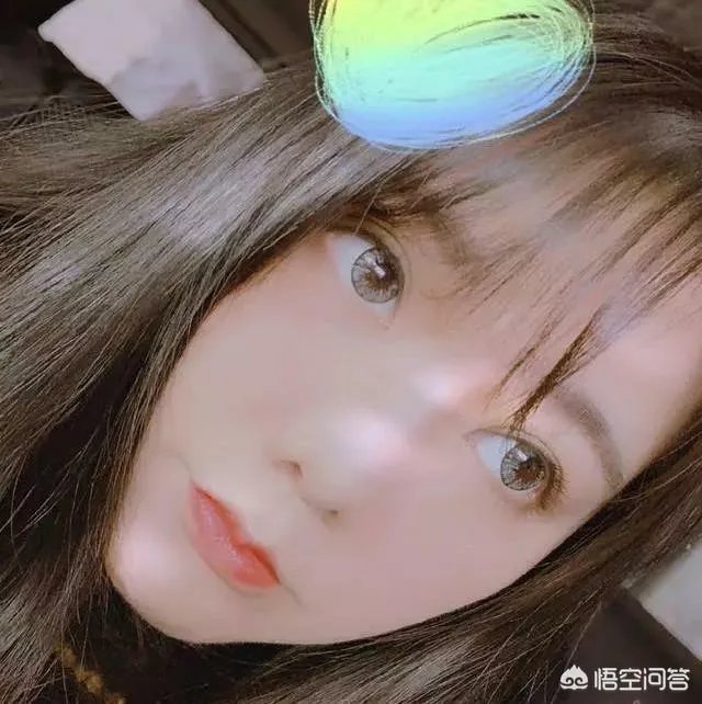 一条小团团不露脸都能成斗鱼一姐，是斗鱼暗中扶持还是她确实有实力？