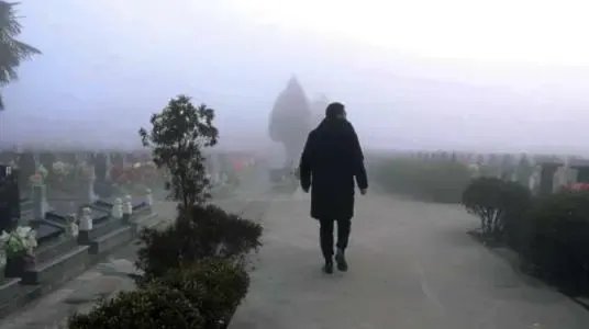 南京遇害女生父亲称接受不了不开庭，这是为什么？